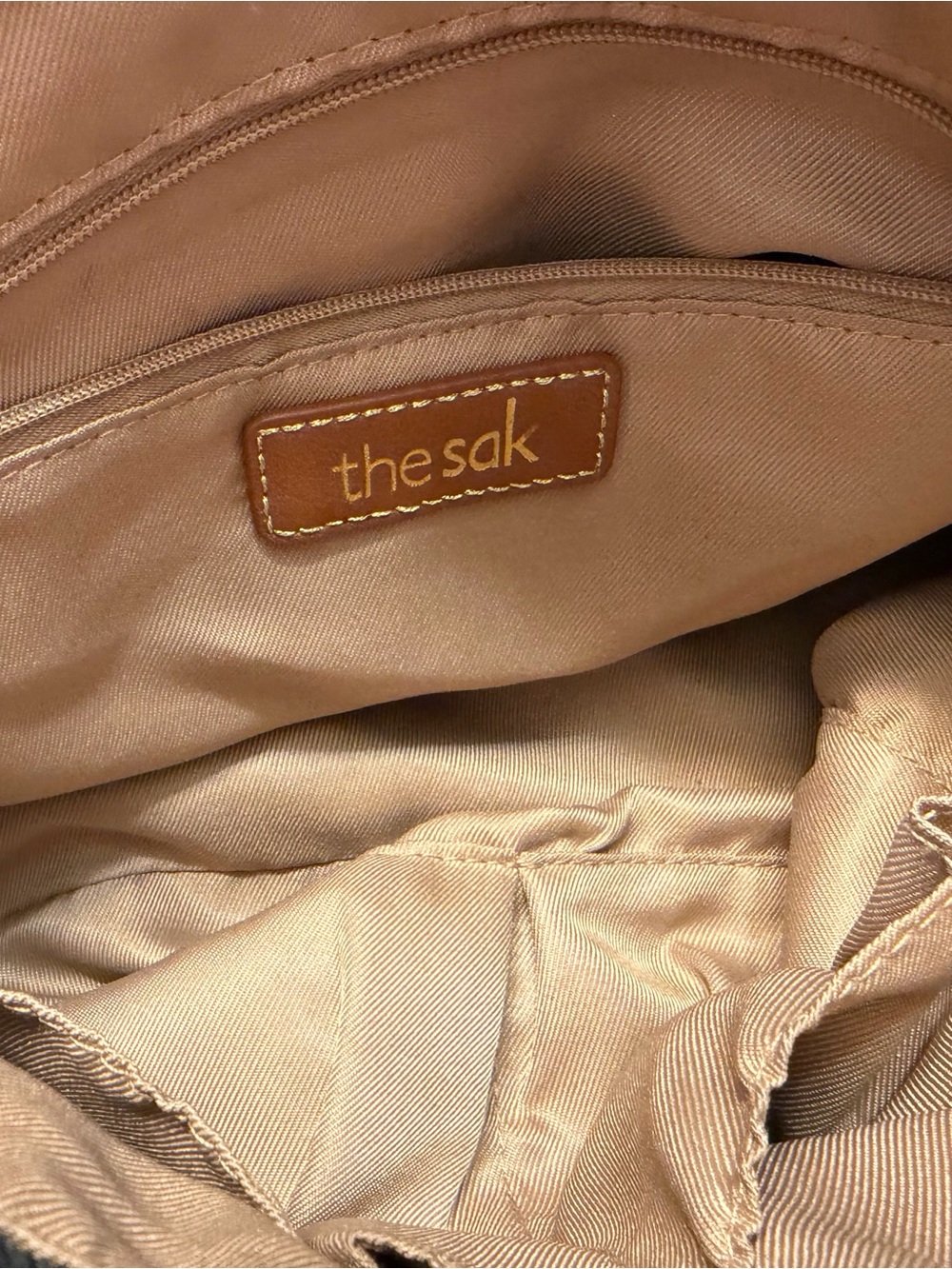 VTG The Sak Black Pebbled Leather Shoulder Bag Y2K It-Bag Gorpcore Minimalist - Picture 4 of 11